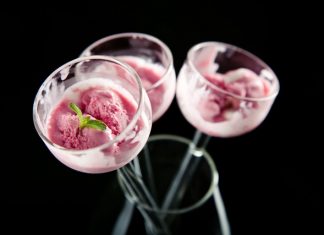 Revoluce ve sklenici