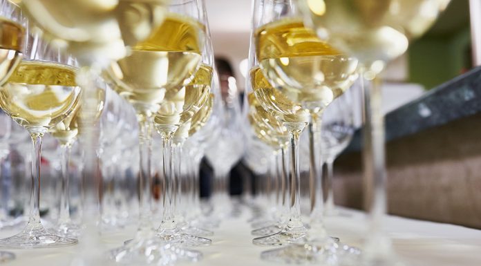 GALADEGUSTACE: BURGUNDSKO A CHAMPAGNE