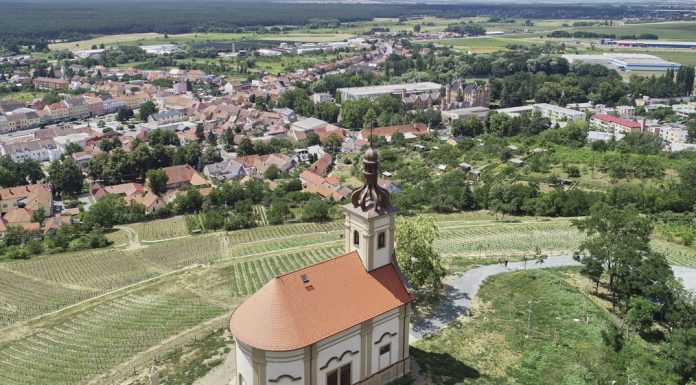Obnovená Kaple sv. Floriána a sv. Šebestiána