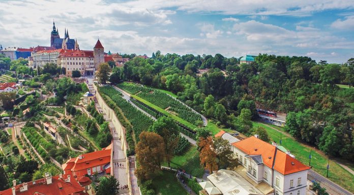 Pražský hrad v moři bublin. Nalaďte se na šumivou vlnu
