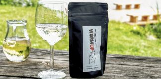 Něco malého, křupavého k vínu?