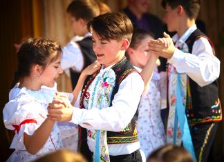 Turistické novinky Jižní Moravy. Přijeďte za vínem a gastronomií na kole i obytňákem