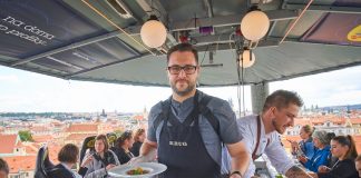 Po roce znovu v oblacích. Nebeské menu nad Prahou