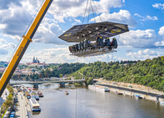 DINNER IN THE SKY 2023 vyplouvá. Do oblak míří Koráb, mladý profík z karlovarského Puppu