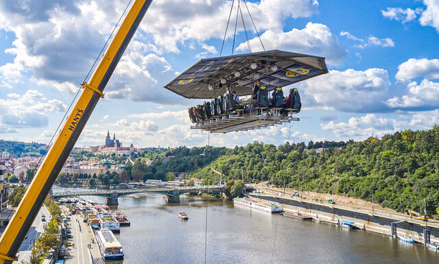 DINNER IN THE SKY 2023 vyplouvá. Do oblak míří Koráb, mladý profík z karlovarského Puppu