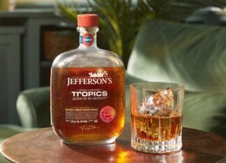 Whiskey z odlišných koutů světa a „glejt“ na skotskou