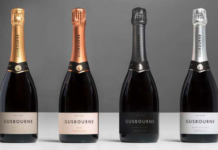 Pijte jako lordi. Anglický sekt, kterým si nový král připíjel při své korunovaci lahve s šumivými víny