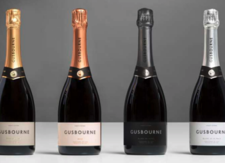 Pijte jako lordi. Anglický sekt, kterým si nový král připíjel při své korunovaci lahve s šumivými víny