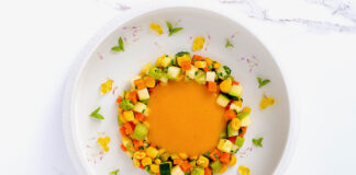 Zdravé léto a meloun k tomu. Polévka, která osvěží, skvěle chutná a svědčí tělu letní polévka