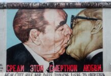 Zeď nám spadla… Berlín oslavil 35 let svobody. Město s unikátní atmosférou i jedinečnou gastronomií láká k návštěvě i vzpomínkám