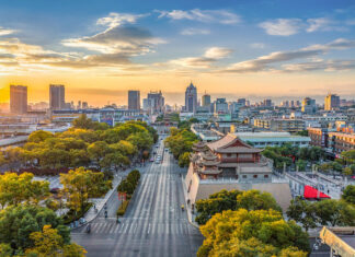 Třináct zlatých, třináct stříbrných. Naše vína opět bodovala na prestižní soutěži Concours Mondial de Bruxelles, tentokrát v Číně Concours Mondial de Bruxelles 2025 v Číně