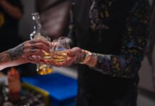 WHISKY LIFE! PRAGUE. Stovky vzorků k ochutnání i legenda Charles MacLean osobně