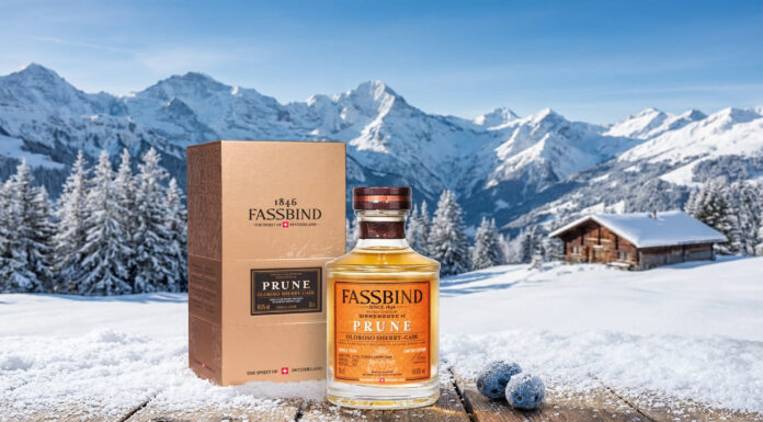 Vánoční dárek i doušek pro nový rok. Limitovaná edice švýcarské pálenky Fassbind pro Česko